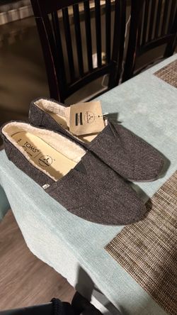 NEW TOMS ALPARGATA LOAFERS