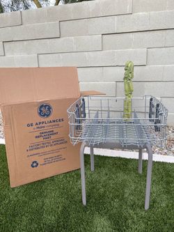 GE Upper Rack Dishwasher Assembly WD28X35779 - Never Used