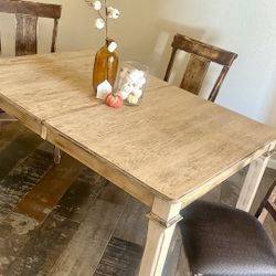 Dining Table & Chairs 