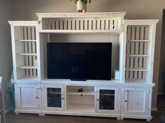 Farmhouse TV Console w/storage
