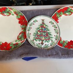 3 Christmas Serving Plates