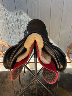 Trilogy Debbie McDonald  Dressage Saddle -18” W tree