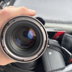 Samyang 75mm v-AF T1.9 