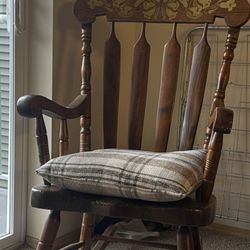 Solid Oak Rocking Chair 