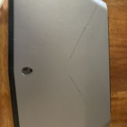 Alienware 13” Does Not Turn On. Core i7 and SSD 