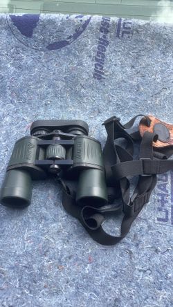 Alpen 8x32 binocular with chest harness