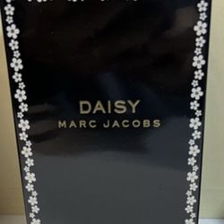 Marc Jacob Daisy 1.7 Oz Perfume For Females Sealed Brand New 