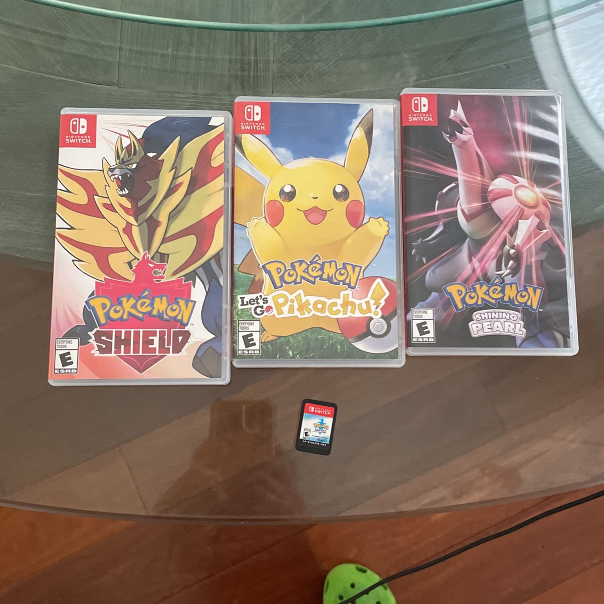 Pokémon Sword, Shield, Shining Pearl, Let’s go pikachu