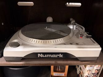 Numark Turntable Record Player