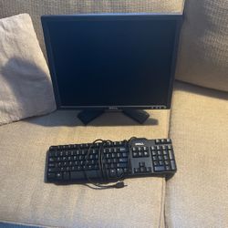 Dell Monitor & Keyboard