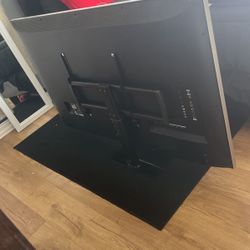 Vizo Tv Used Two Times Works. Great Speakers Are Loud. Consol Control.