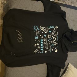 MR BEAST SIGNED JERSEY SMALL NEVER WORN