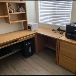 Soild Oak L Shape Desk And Hutch