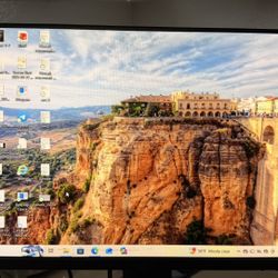 Dell P2219H 22” Monitor (Portrait And Landscape Modes)