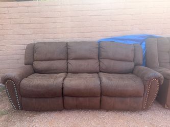 Couches / Sofa Set