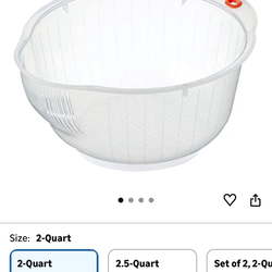 Inomata Plastic Japanese Rice Washing Bowl with Strainer, 2 quart