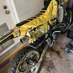 2000 RM250 
