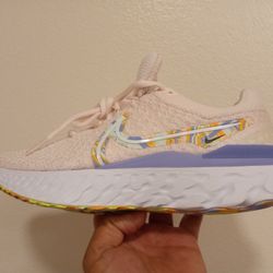 Nike React Infinity Run Flyknit.  Size  8.5