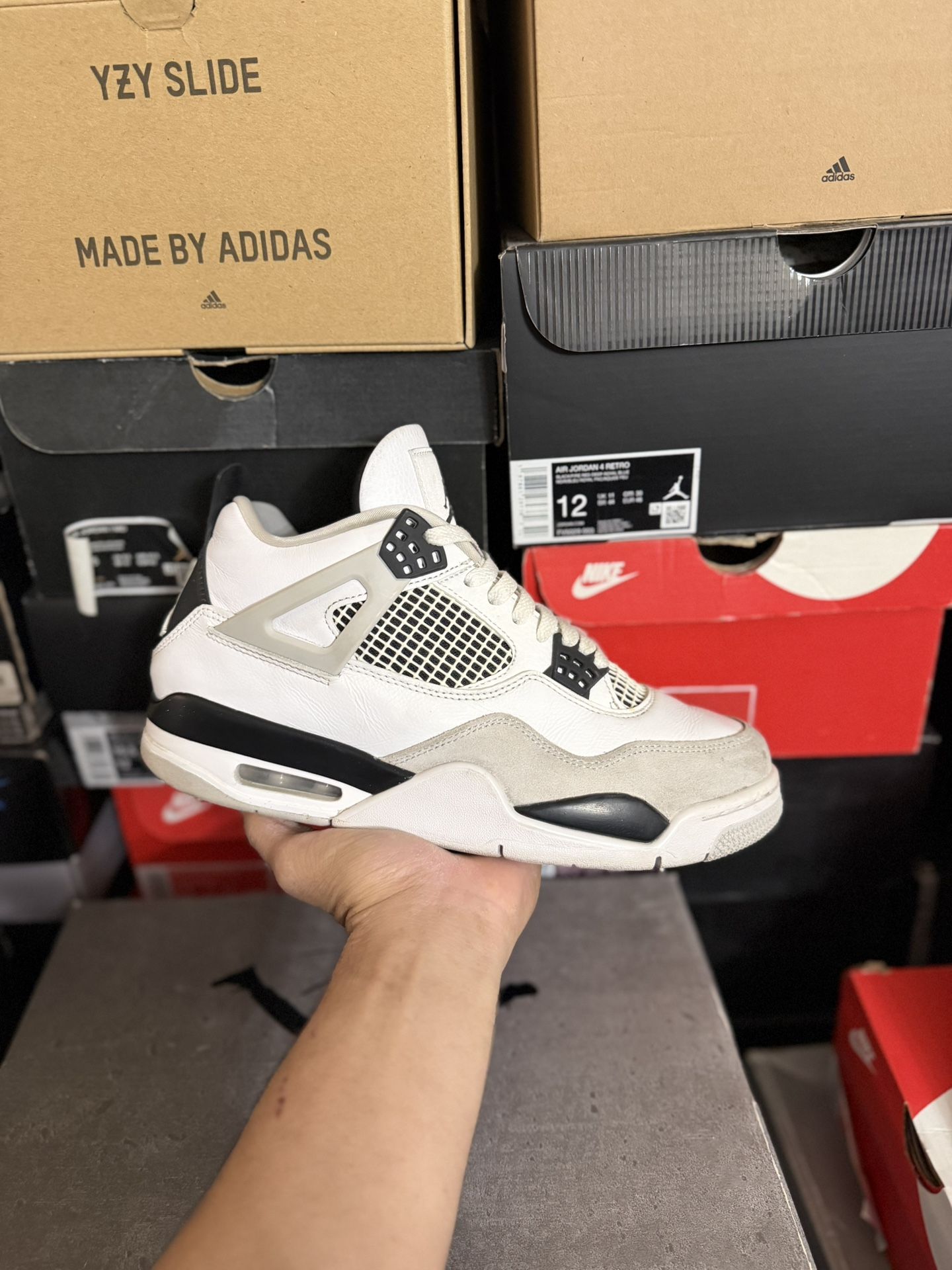 Jordan Military Black 4s size 9.5 USED