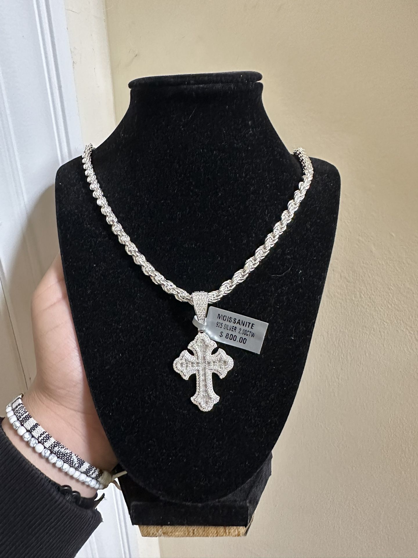Sterling silver rope chain and moissanite pendant