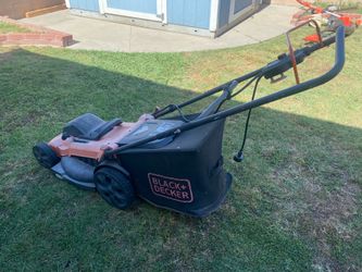 Black+Decker Electric Lawn Mower