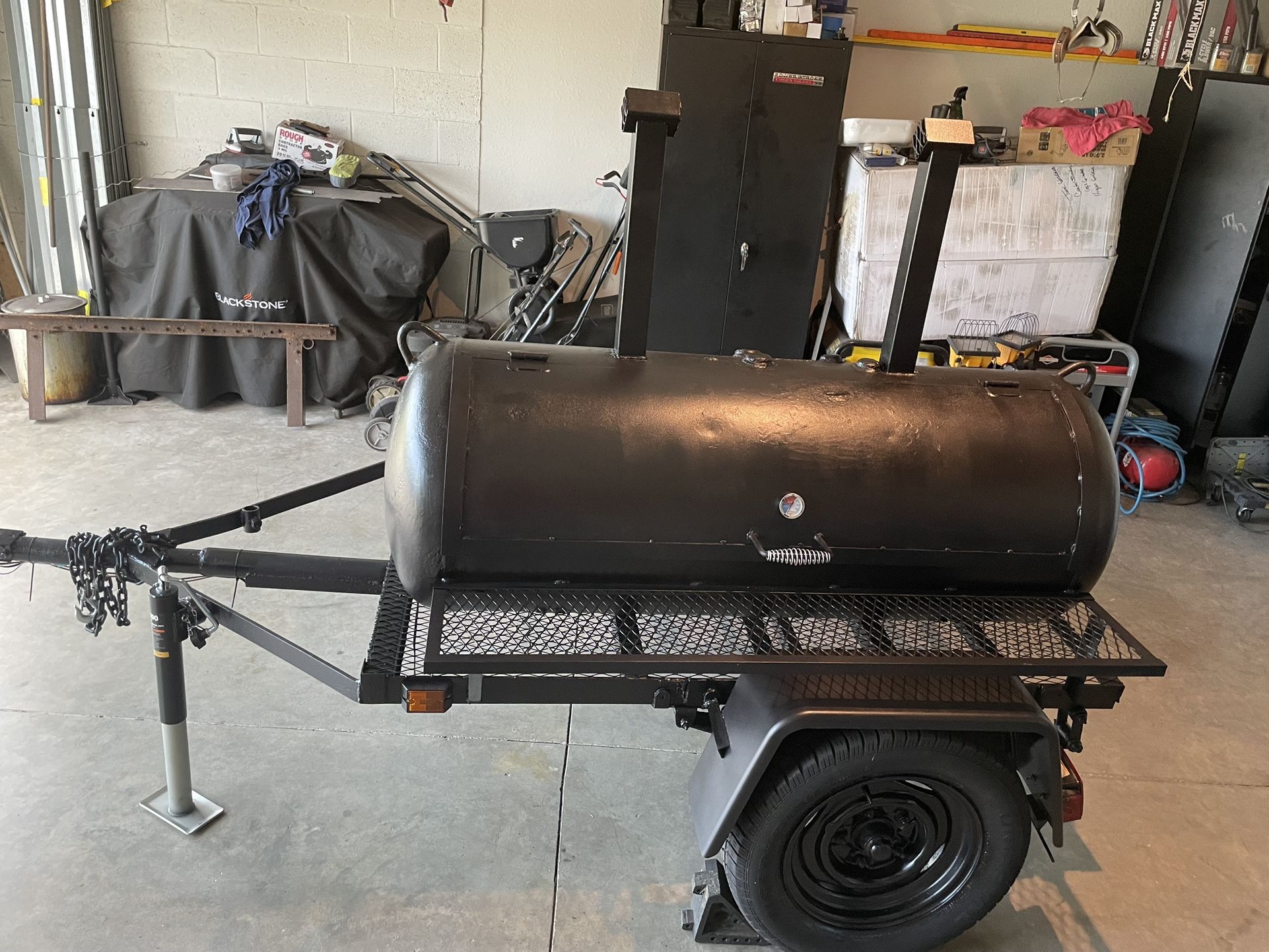 BBQ GRILL