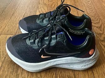 NIKE ZOOM WINFLOW