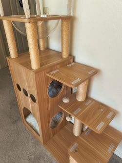 Large Wooden Cat Tree Tower with Scratching Posts