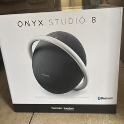 Onyx Studio 8