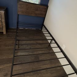 Ashley Furniture, Trinell Brown Bedroom Set 