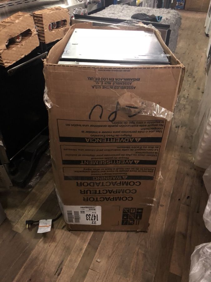 Kenmore Elite 14733 Elite 1.4 cu. ft. Stainless Steel Trash Compactor
