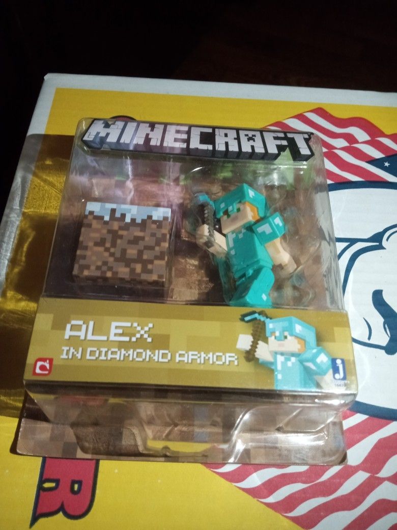 Minecraft Toy Alex In Diamond Armor Set