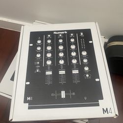 Numark M4 DJ Mixer