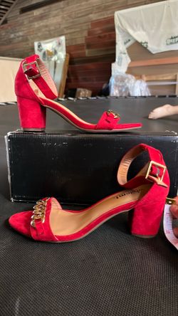 Women’s shoes