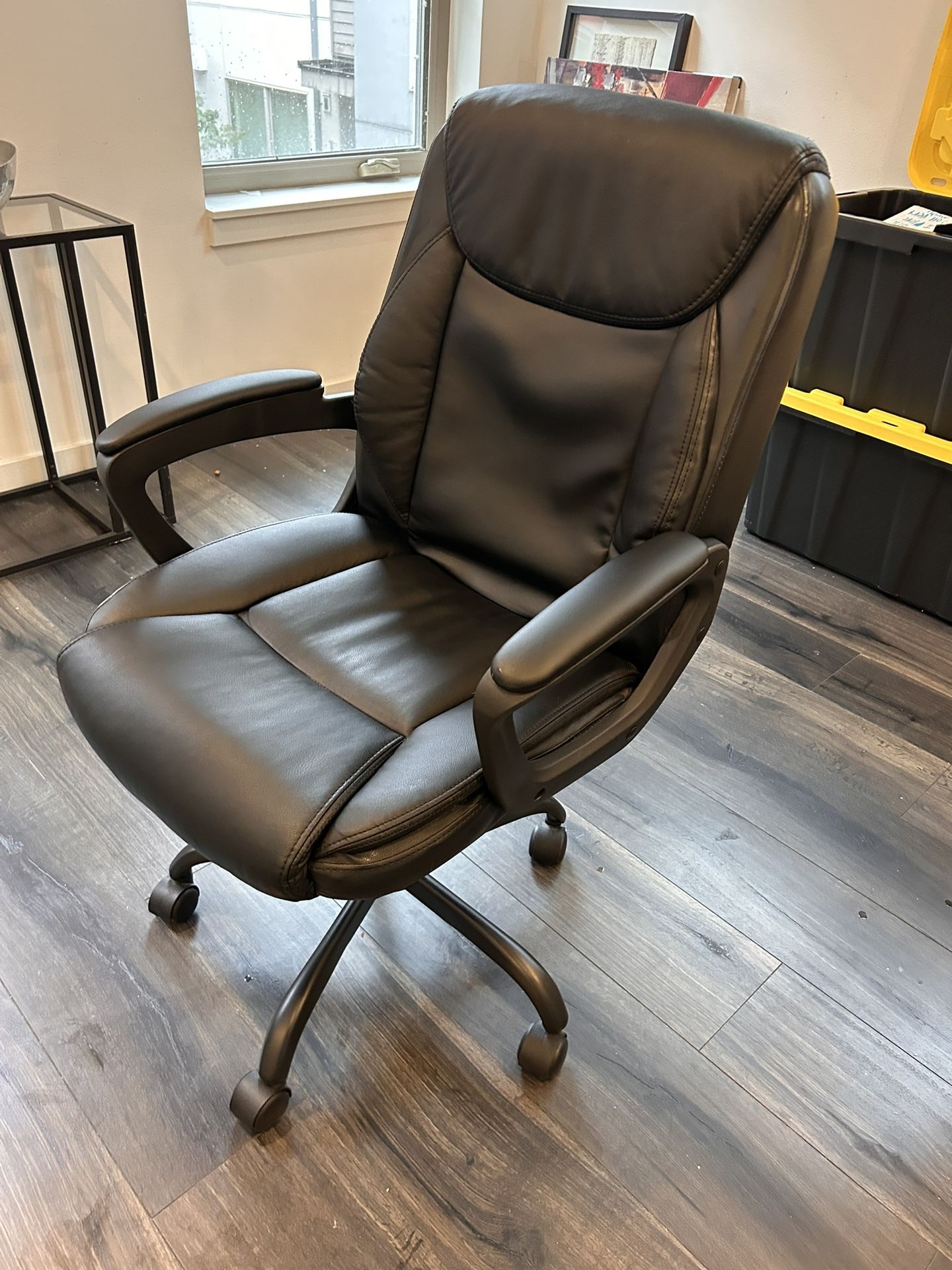 Amazon Basics Computer Desk Chair