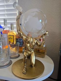 Whiskey decanter