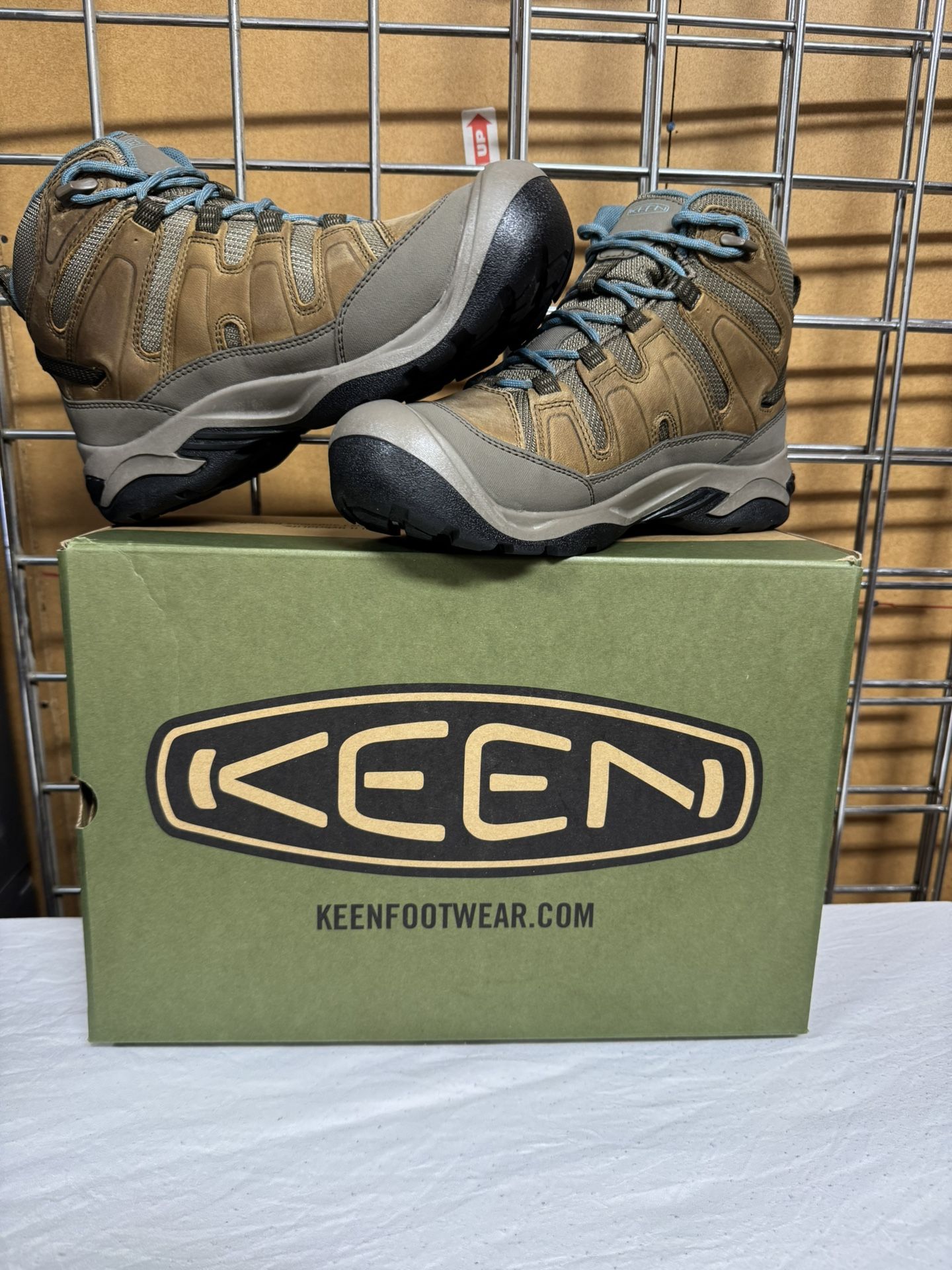 Keen Outdoor