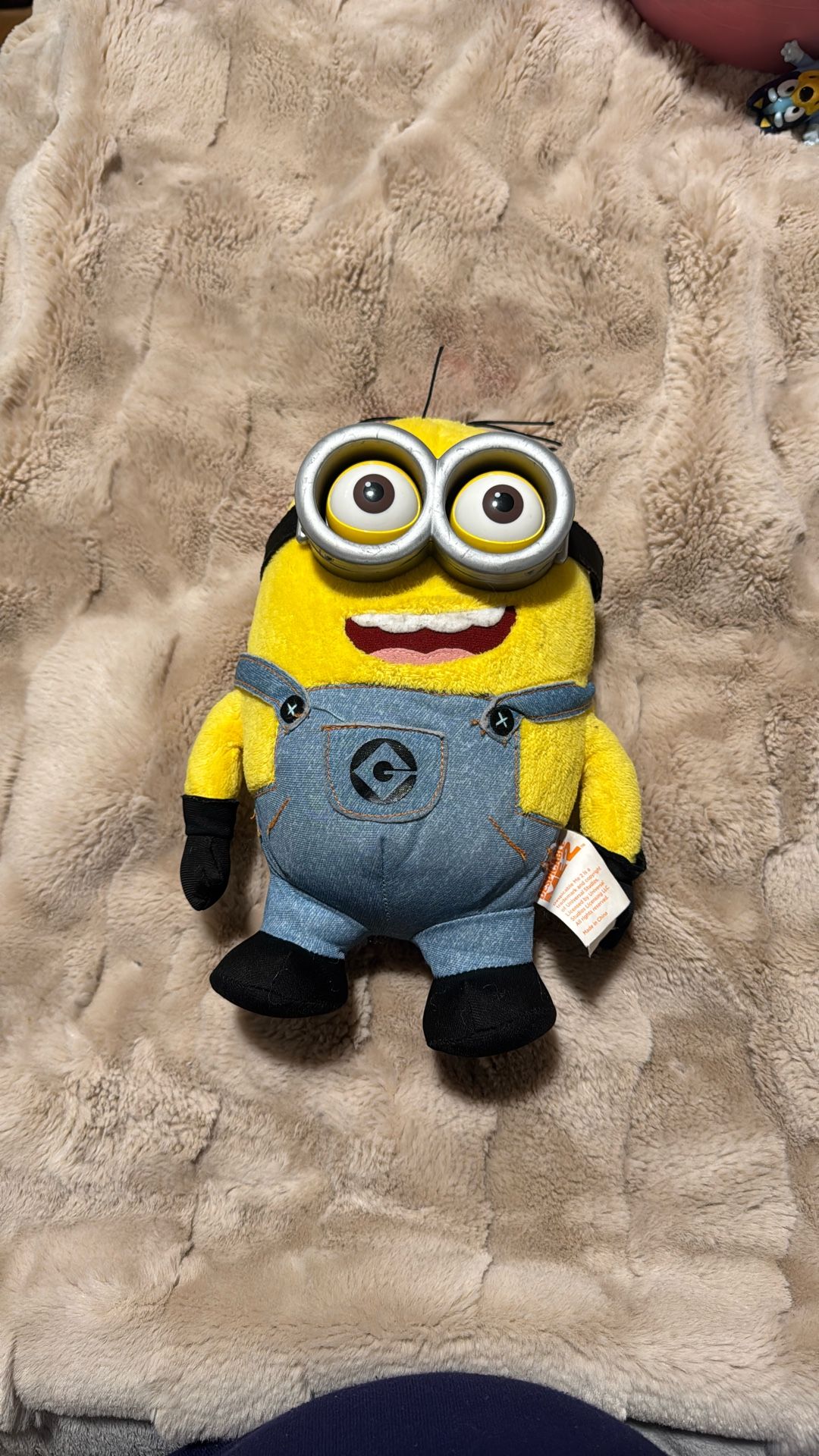 TOY plush talking minion