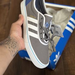 Size 10 Adi Ease Adidas