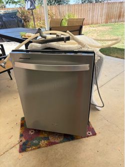 Dishwasher, works intermittently