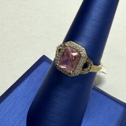 Pink Stone Gold Ring 