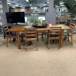 Natural Brown Dining Room Set / 7pc   wood-tone finish Sheesham wood