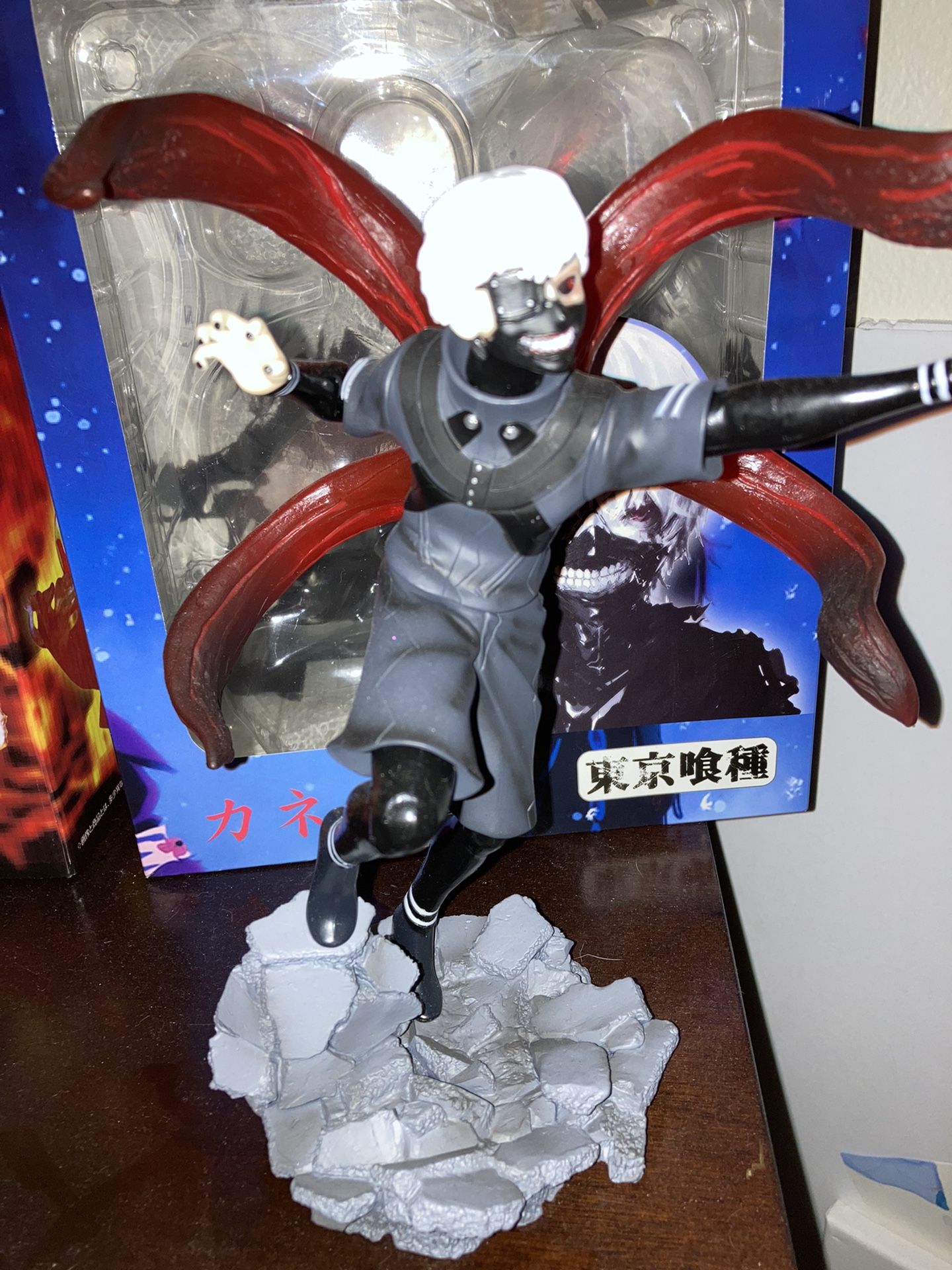 Tokyo Ghoul Ken Kaneki Scale Figure