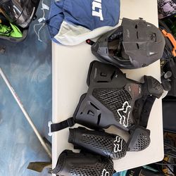 Fox body armor and bilt helmet NEW never used