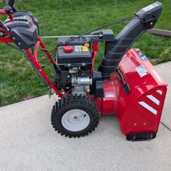 Troy-Bilt Storm 2840 Two-Stage Snowblower