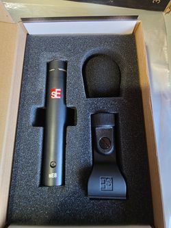 sE Electronics sE8 Small Diaphragm Condenser Microphone, featured in a black and red cardboard box #D0888