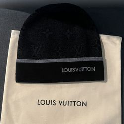 LV beanie