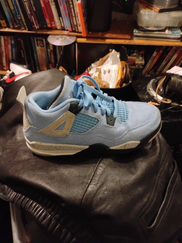 0 Youth Three Size Three Youth Jordans Like New