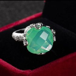 Woman's Zircon Ring 