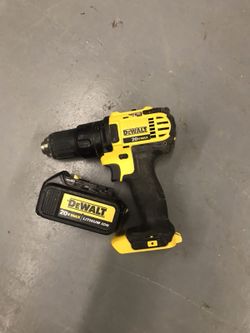 Dewalt Drill With Battery And Charger